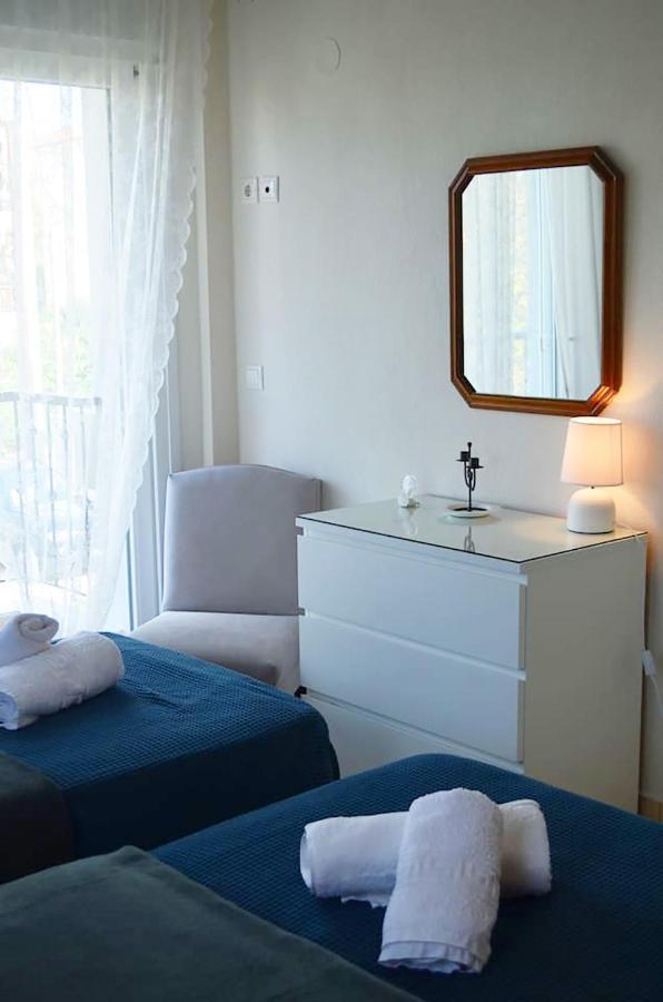 Lemon Beach Front Apartment, Nikiti Eksteriør billede