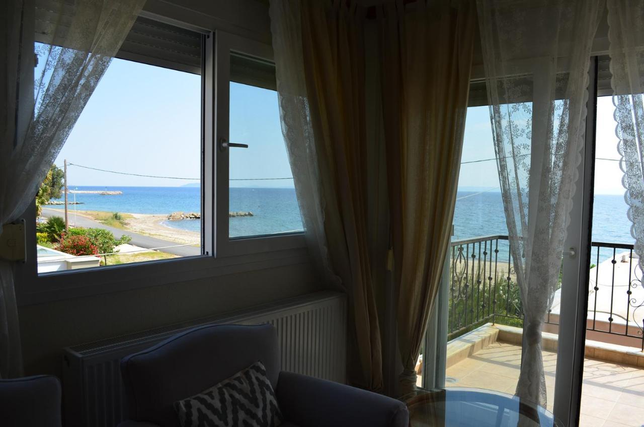 Lemon Beach Front Apartment, Nikiti Eksteriør billede